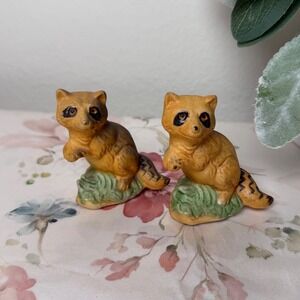 Vintage Napcoware 2 1/2" Porcelain Raccoon Figurine 9988